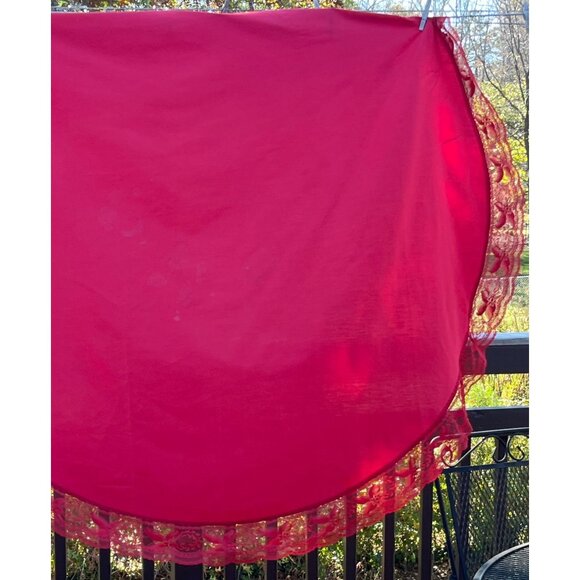 Tablecloth 66" Red Round Lace Edge Valentine's Holiday Linens Romantic Vintage - Picture 1 of 6